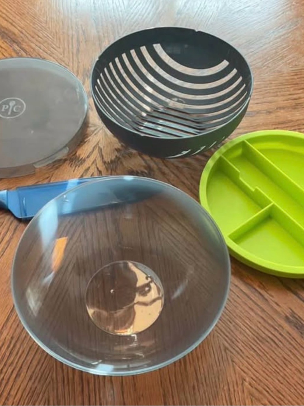 Pampered Chef Salad Cutting Bowl